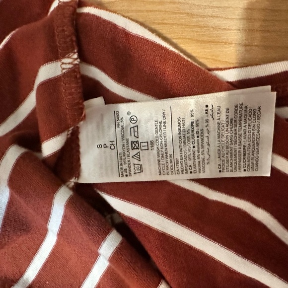 Old Navy Tank Top - Picture 4 of 5